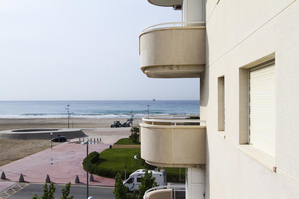 Апартаменти Mar Pineda Planet Costa Dorada Ла-Пінеда Номер фото